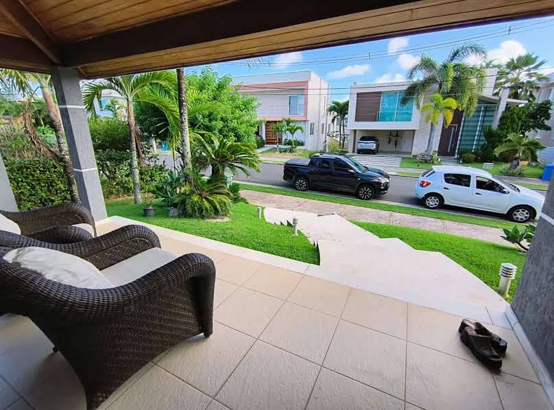 Casa à venda com 4 quartos, 295m² - Foto 2