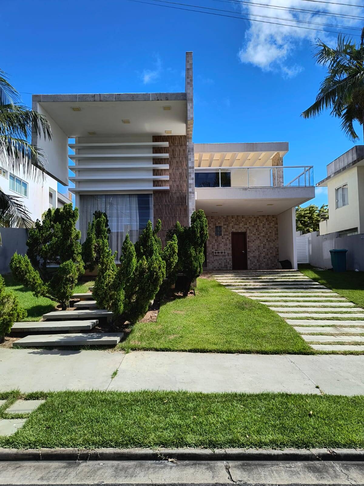 Casa à venda com 3 quartos, 450m² - Foto 2