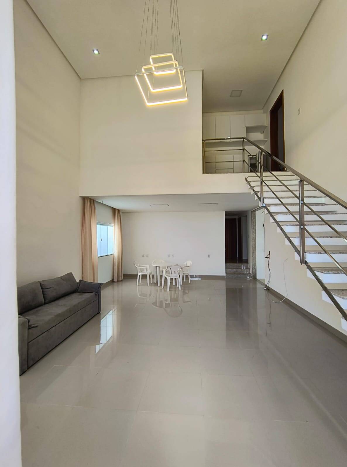 Casa à venda com 3 quartos, 450m² - Foto 3