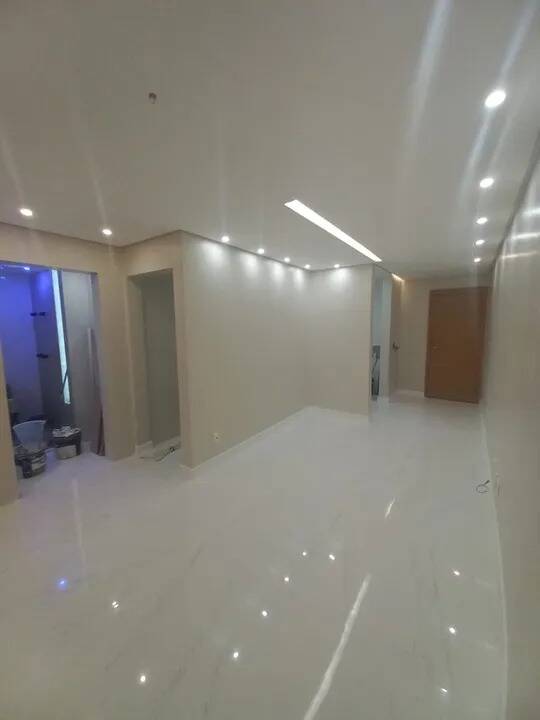 Apartamento à venda com 2 quartos, 45m² - Foto 3