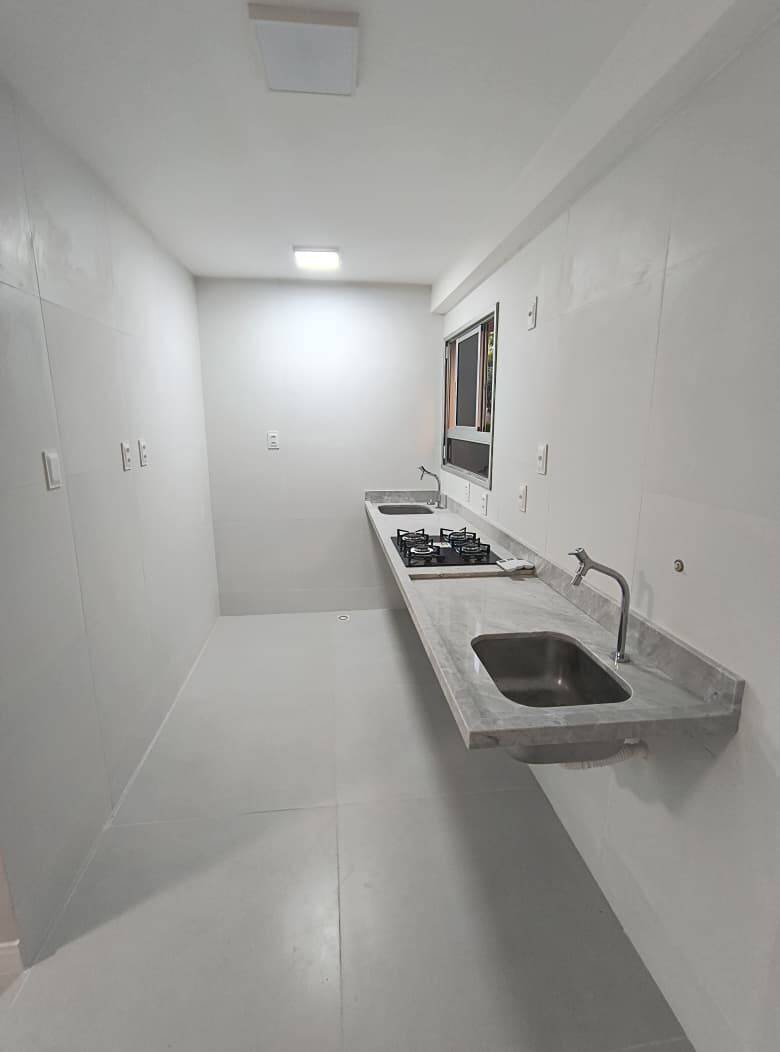 Apartamento à venda com 2 quartos, 64m² - Foto 7