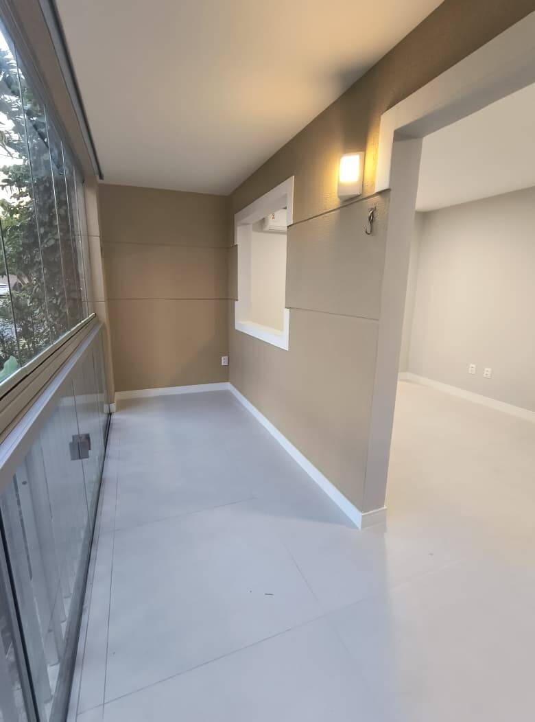 Apartamento à venda com 2 quartos, 64m² - Foto 9