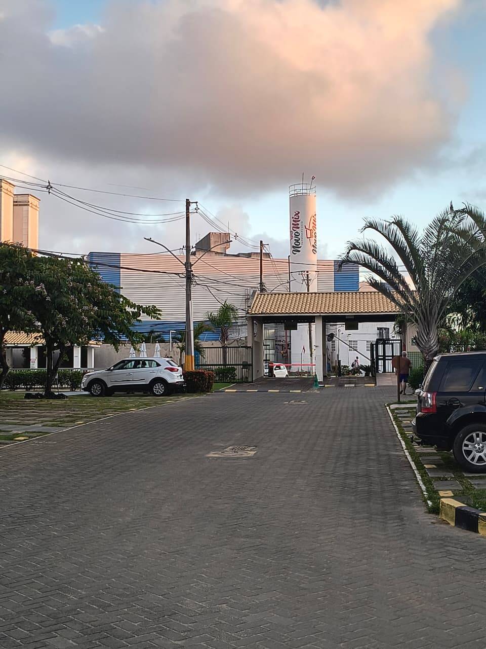 Apartamento à venda com 2 quartos, 64m² - Foto 16