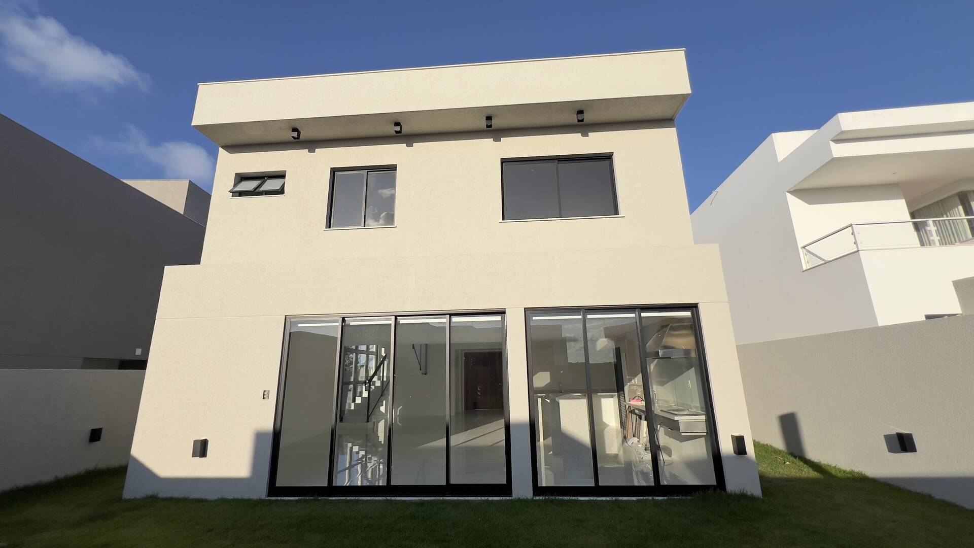 Casa à venda com 4 quartos, 280m² - Foto 13