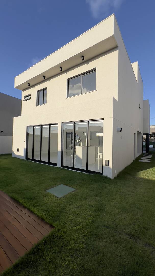 Casa à venda com 4 quartos, 280m² - Foto 14