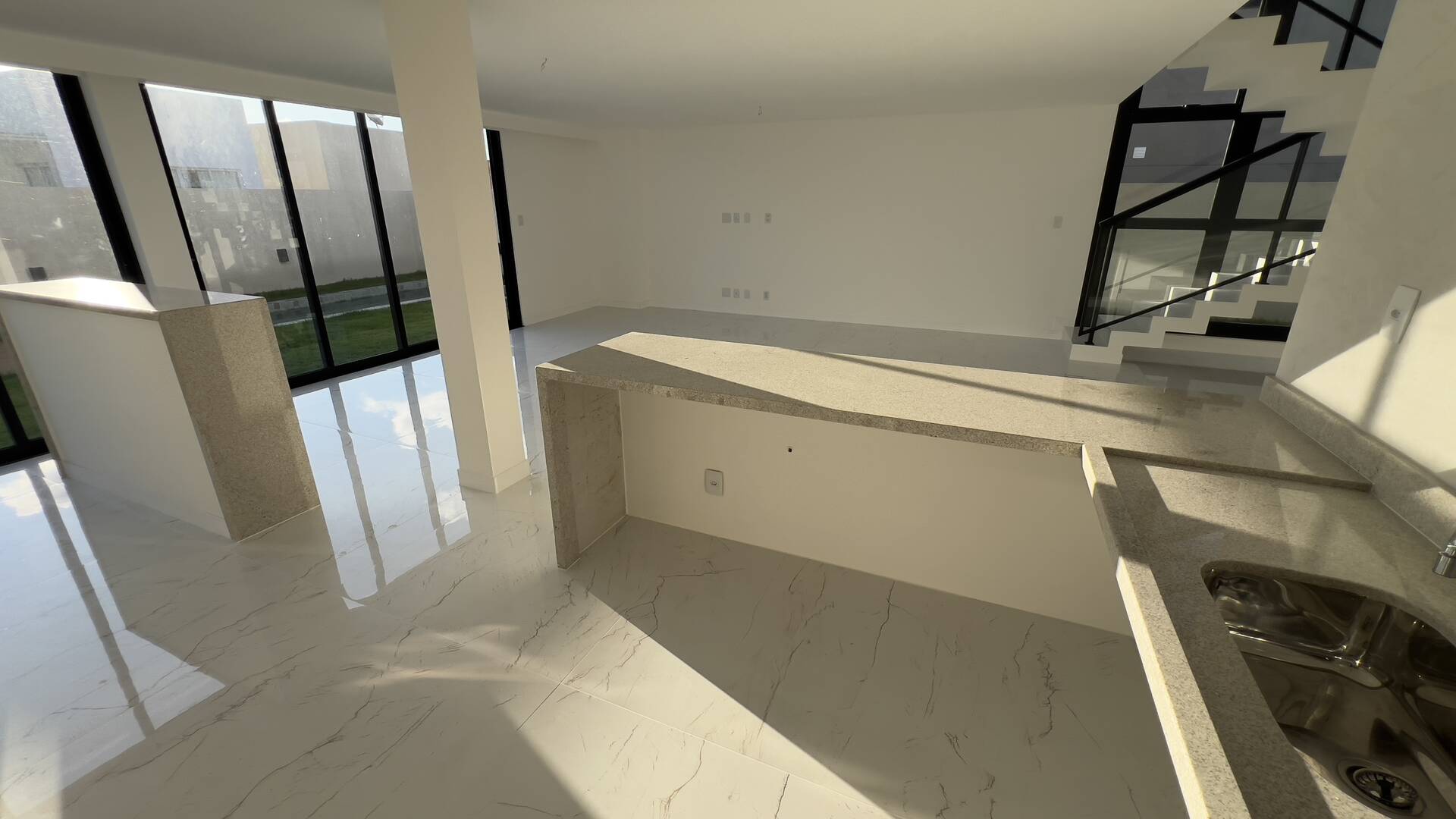 Casa à venda com 4 quartos, 280m² - Foto 15