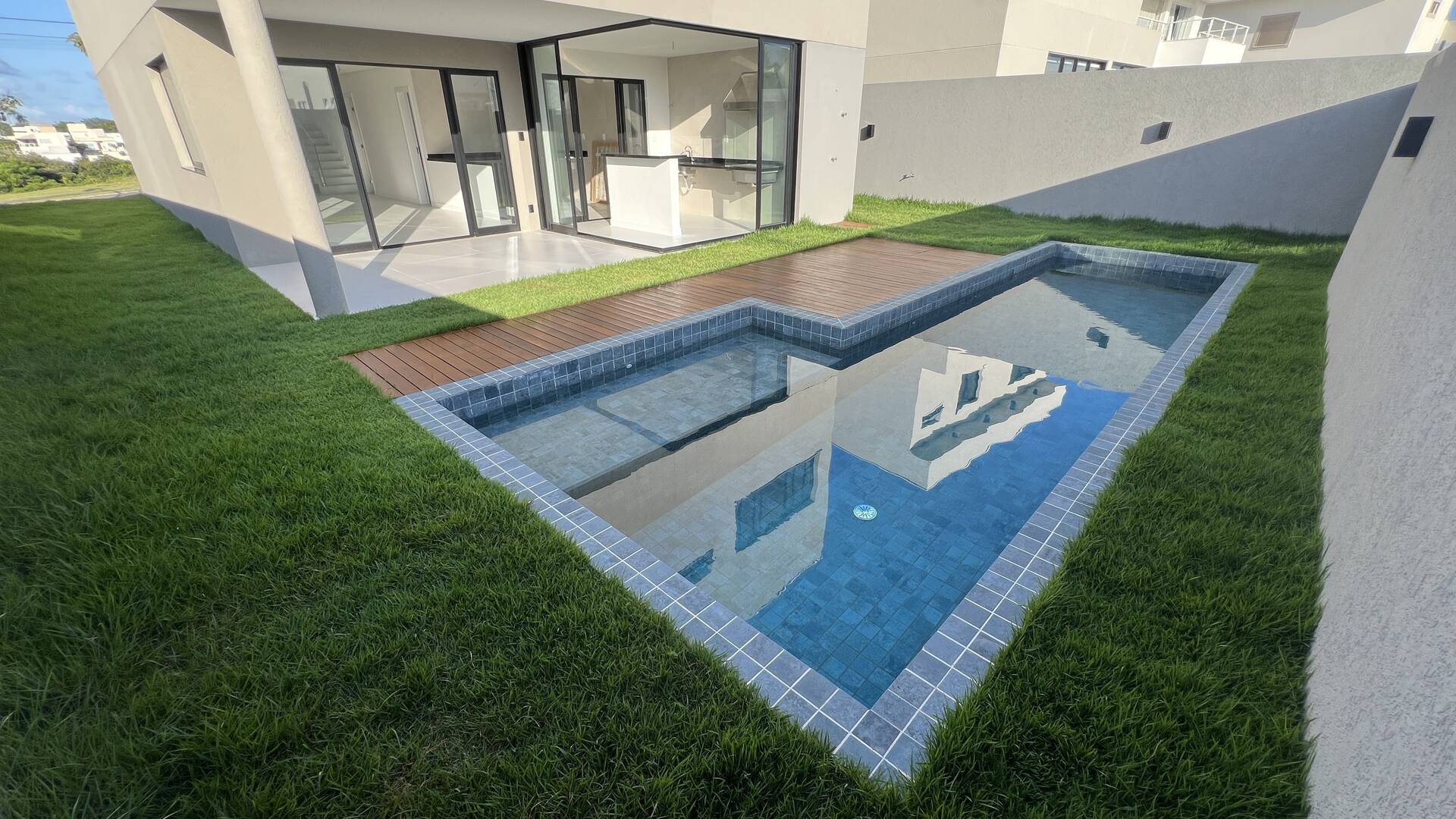 Casa à venda com 4 quartos, 294m² - Foto 18