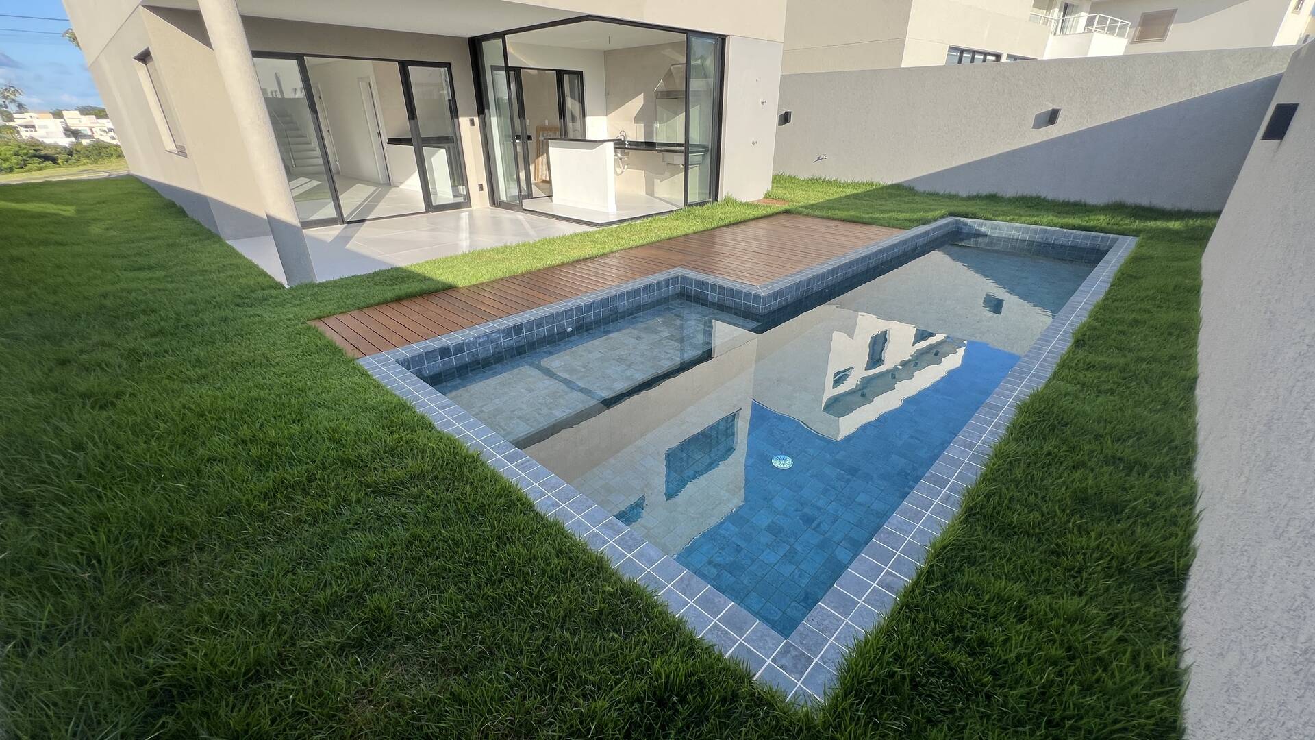 Casa à venda com 4 quartos, 294m² - Foto 15