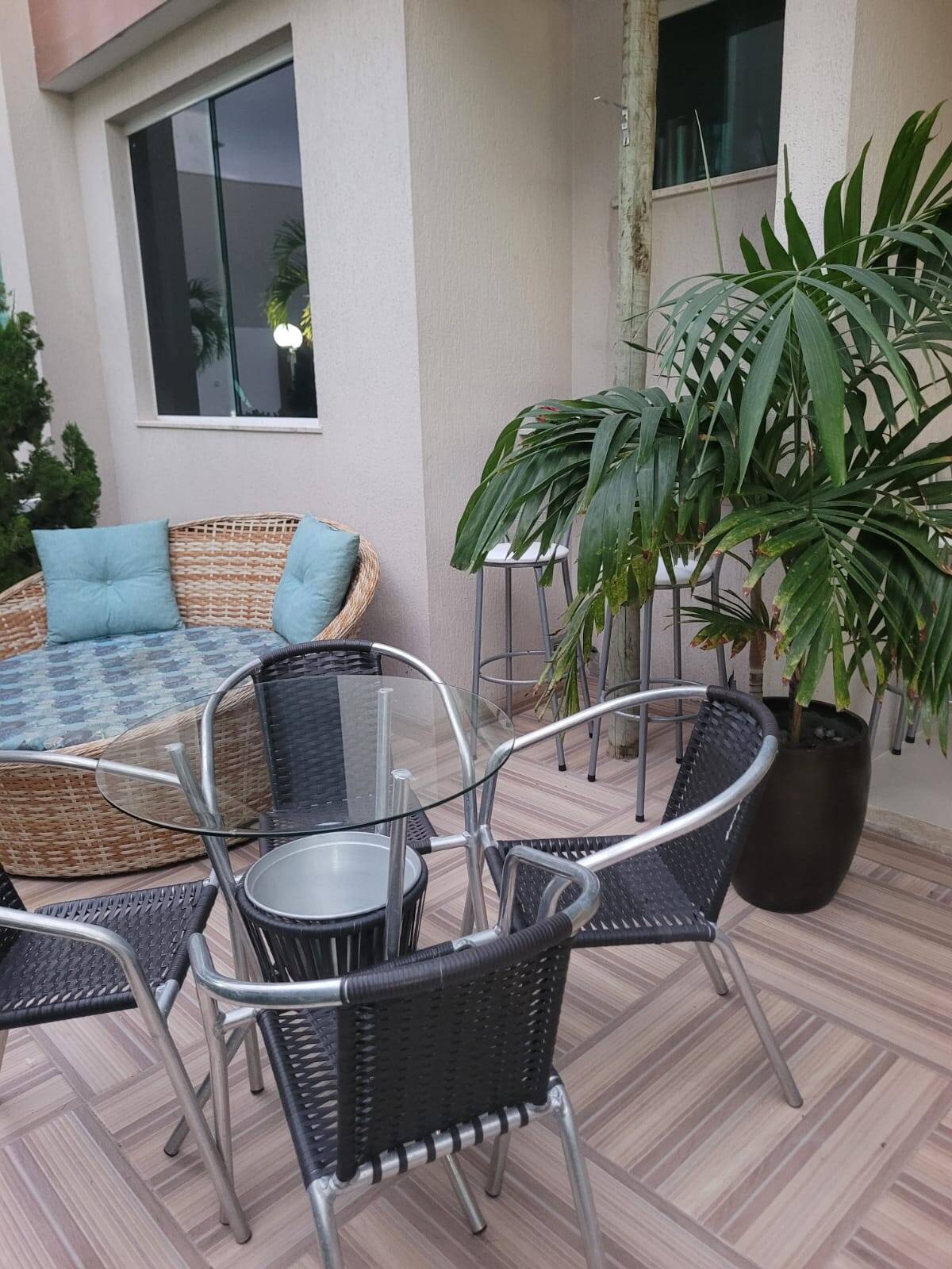 Apartamento à venda com 2 quartos, 99m² - Foto 2