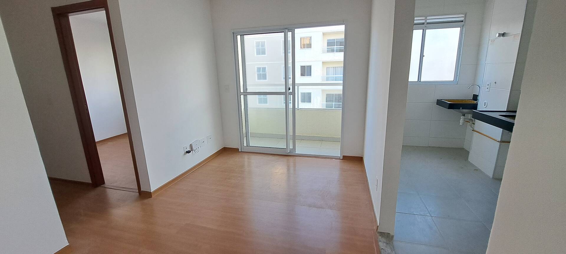 Apartamento à venda com 2 quartos, 45m² - Foto 1