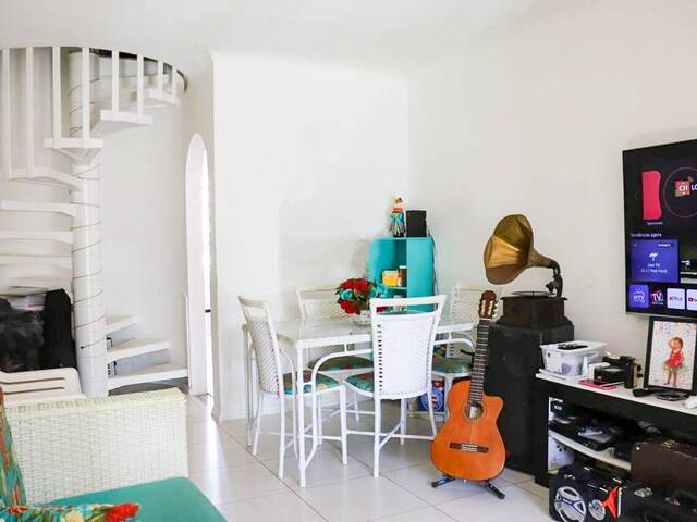 #158 - Apartamento para Venda em Lauro de Freitas - BA - 2